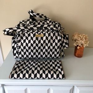 NWOT JU-Ju-Be Be prepared